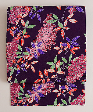 縮緬地南天文様名古屋帯