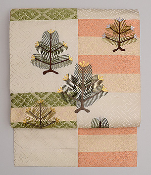 石畳文様に若松刺繍の名古屋帯