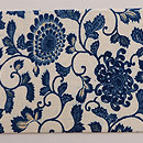 白地に藍の唐草文様和更紗名古屋帯　前柄