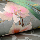 立涌に春蘭の刺繍開き名古屋帯　質感・風合