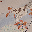 四季の花に野鳥江戸縮緬の名古屋帯　質感・風合