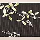 黒地萩文様絽の名古屋帯　前柄