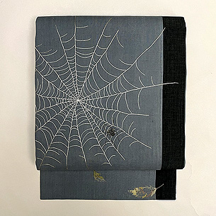 蜘蛛の刺繍夏帯