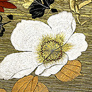 蛇籠に菊桜の刺繍名古屋帯　質感・風合