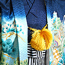 宝絵巻に古鏡文祝い着