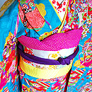 鈴に扇面花くす玉文綸子祝い着