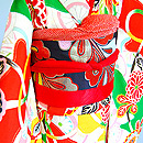 ポンポン菊吉祥文縮緬祝い着